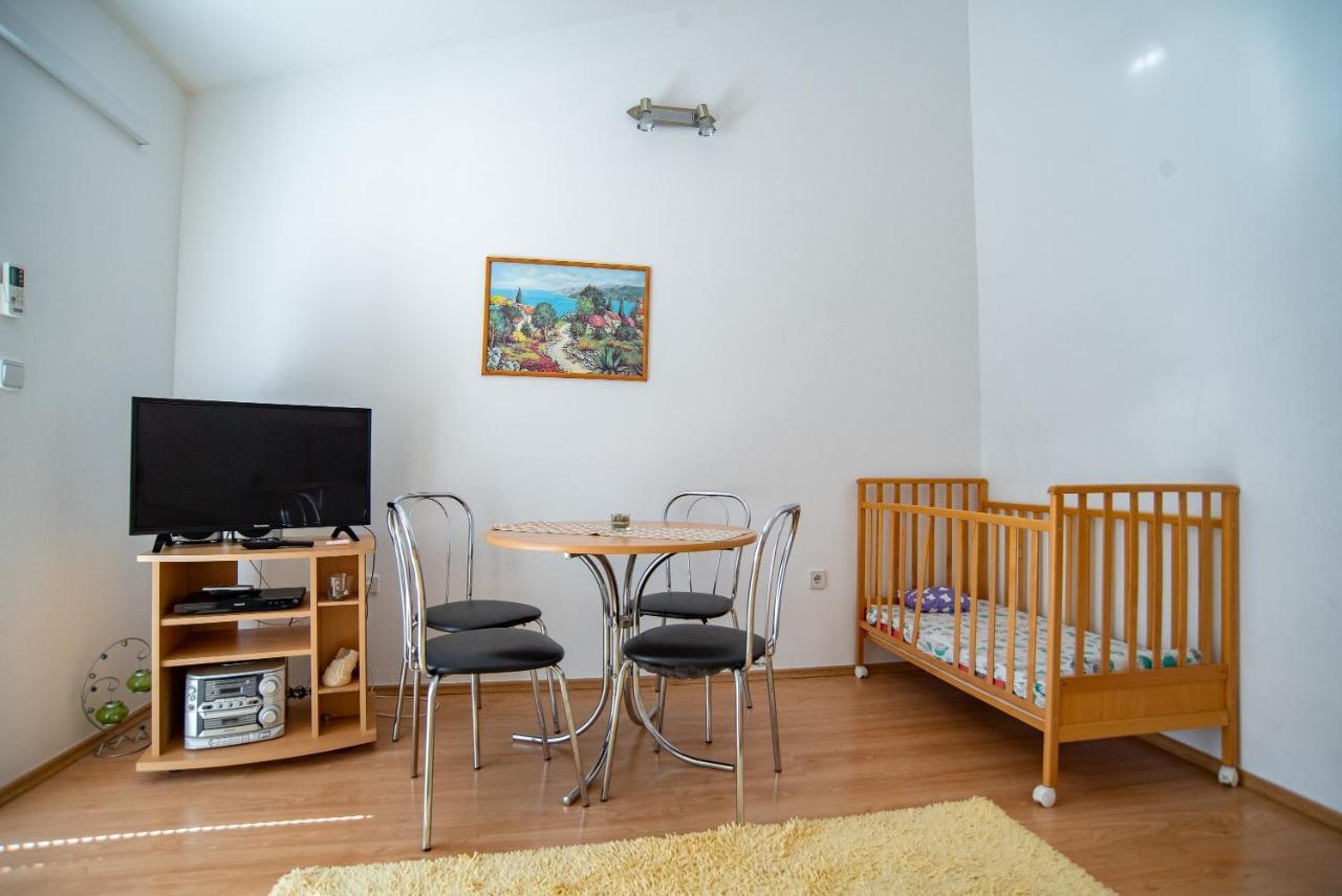 Apartments By The Sea Sumpetar, Omis - 2808 Exterior photo